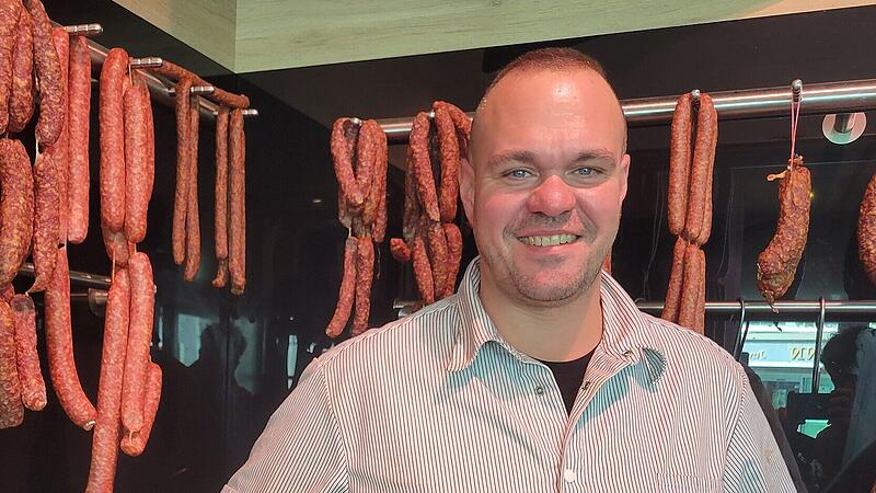 Nun ist es amtlich: Ab dem 2. Januar 2026 steht mit Michael Reif steht bereits die vierte Chef-Generation in der Forchheimer Traditionsmetzgerei Schweizer und Reif hinter der Theke.