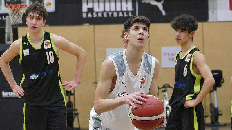 Bar Amiel, Sohn des Brose-Cheftrainers Oren Amiel, ist einer der Leistungsträger der Bamberger JBBL-Mannschaft.