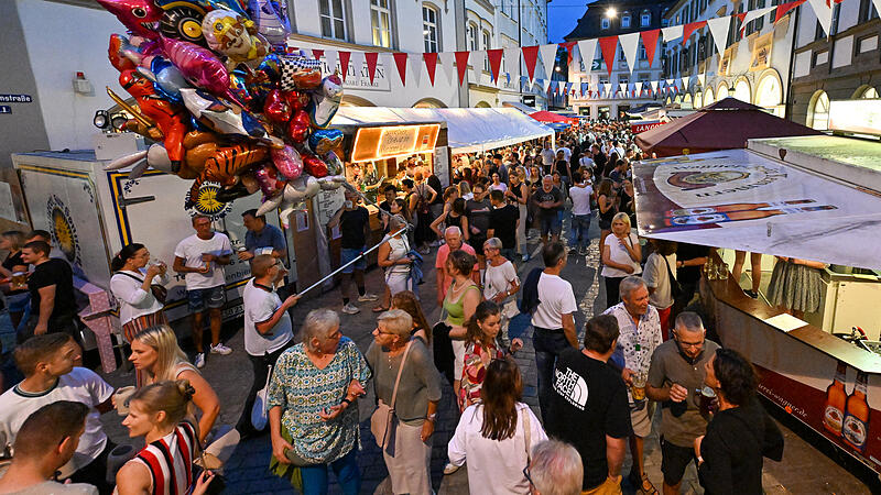 Viel los war am Donnerstag Abend auf der Sandkirchweih in Bamberg