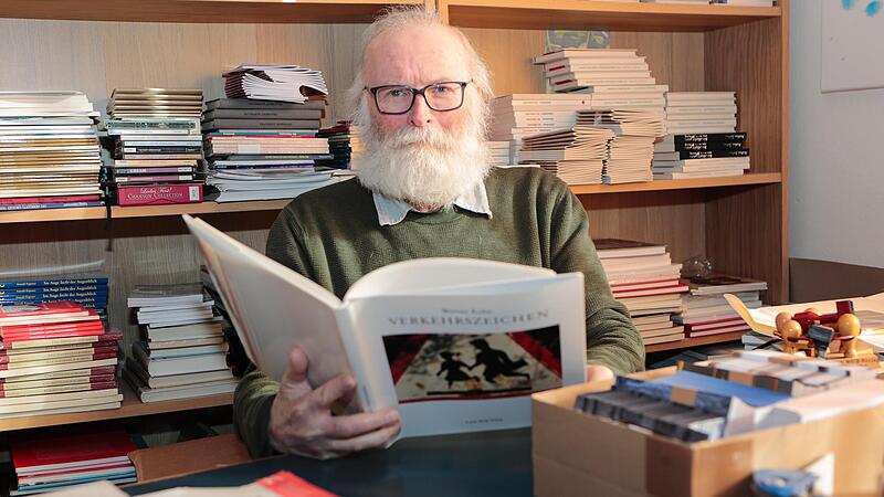 Der Bamberger Verleger Erich Weiß hat "Johannistrieb" veröffentlicht Angestellte hatte Erich Weiß noch nie. Er arbeitet am liebsten allein.