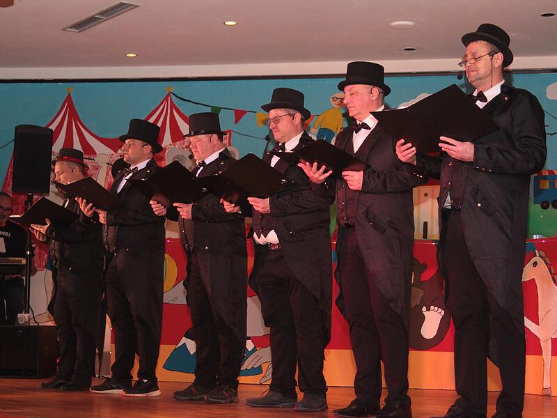 Büttensitzung Fasching Zirkus in Rentweinsdorf
