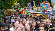 Es ist das Event des Forchheimer Jahres: das Annafest. Allerdings bilden sich seit zwei Jahren Sorgenfalten auf den Stirnen derer, die das Fest bezahlen m&uuml;ssen. Angesichts klammer Stadtkassen d&uuml;rfe es keine Denkverbote mehr geben, sagt Forchheims Stadtpolitik unisono. Doch &ndash; gilt das auch f&uuml;rs Annafest?