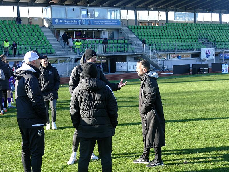 Die Bayernliga-Partie des FC Eintracht Bamberg gegen die G&auml;ste, von Ex-Bamberger Oliver Gorgiev, aus Ingolstadt wurde aufgrund der Wetterbedingungen nicht angepfiffen.