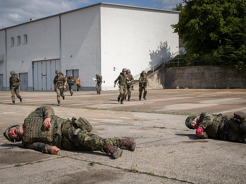 2025-07-16_InfoDVAG_StationenZivile F&uuml;hrungskr&auml;fte bei der Bundeswehr in Hammelburg