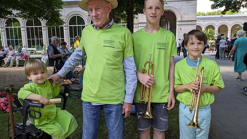 Hugo Schäfer (87) aus Oberwerrn/ Schweinfurt nimmt gemeinsam mit den Enkeln Leonard (4), Laurenz und Leonard. Vermutlich der älteste und der jüngste Teilnehmer.