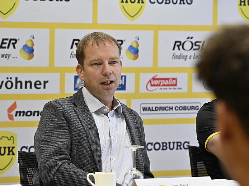 HSC-Geschäftsführer Jan Gorr will 2027 in den Top-6 der 2. Handball-Bundesliga liegen. HSC-Geschäftsführer Jan Gorr will 2027 in den Top-6 der 2. Handball-Bundesliga liegen.