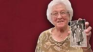 Die 87-jährige Ursula Lochner mit einerm Erinnerungsfoto von ihr als Pandur beim ersten Rakoczy-Fest vor 73 Jahren. Die 87-jährige Ursula Lochner mit einerm Erinnerungsfoto von ihr als Pandur beim ersten Rakoczy-Fest vor 73 Jahren.