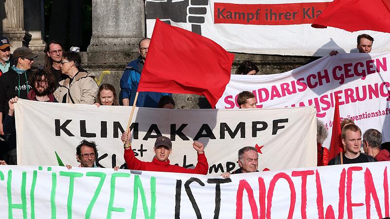 Kundgebung gegen Durchsuchungen bei Letzter Generation