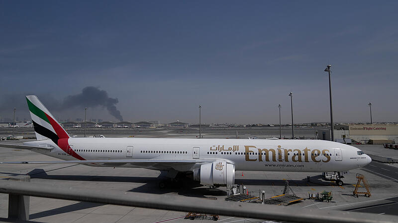 Angriff auf den Iran - Flughafen in Dubai Angriff auf den Iran - Flughafen in Dubai