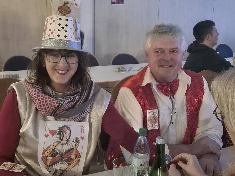 So sch&ouml;n war's beim B&uuml;ttenabend in Waldfenster.