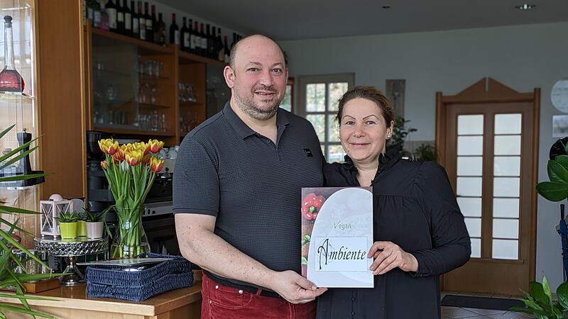 Ramona und Darius Hancea in ihrem Restaurant Ambiente in Bad Kissingen.