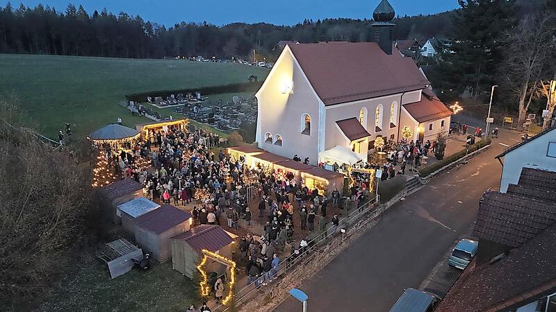 Schon am Wochenende können sich Gäste des Kleingeseer Adventsmarktes mit einer Krippenausstellung in Weihnachtsstimmung bringen.