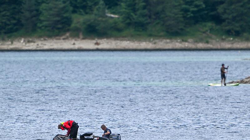 Nach dem Badeunfall auf dem Eibsee mit zwei Vermissten Nach dem Badeunfall auf dem Eibsee mit zwei Vermissten