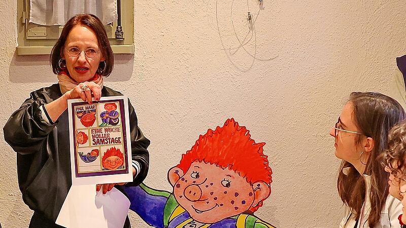 Kuratorin Dagmar Stonus präsentiert vor Studierenden der Uni Bamberg das Konzept für das Paul Maar-Museum. Kuratorin Dagmar Stonus präsentiert vor Studierenden der Uni Bamberg das Konzept für das Paul Maar-Museum.