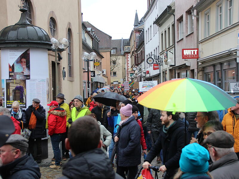 Demokratie Demo "Nie wieder ist jetzt in Bad KissingenDemokratie Demo "Nie wieder ist Jetzt" in Bad Kissingen