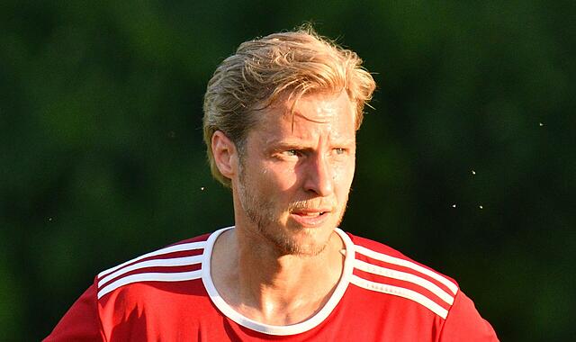 Sebastian Zydeck ist in dieser Saison wieder als Spielertrainer gefragt.Fußball FCN II - Eintracht Frankfurt II Sebastian Zydeck ist in dieser Saison wieder als Spielertrainer gefragt.