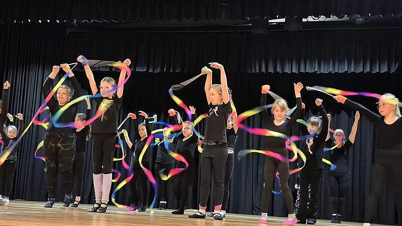 Die Proben f&uuml;r das neue Ballettmusical sind in vollem Gange.