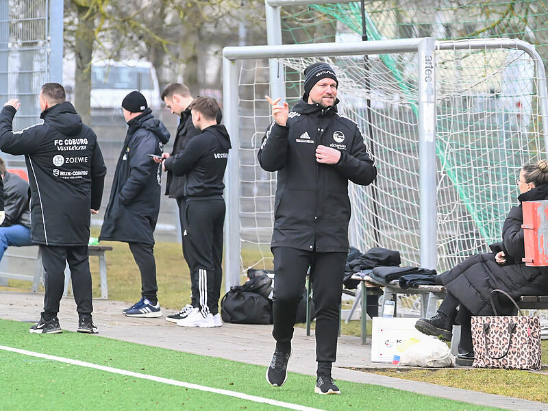 War trotz 0:2-Niederlage stolz auf seine Mannschaft: FCC-Trainer Calle Schiebel. War trotz 0:2-Niederlage stolz auf seine Mannschaft: FCC-Trainer Calle Schiebel.