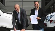 Die ehemaligen B&uuml;rgermeister von H&ouml;chstadt und Adelsdorf, Gerald Brehm (l.) und Adelsdorfs B&uuml;rgermeister Karsten Fischkal (FW), sind Dozenten im neuen VHS‑Programm in H&ouml;chstadt.