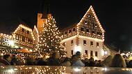 Wird es die traumhafte Lichterkulisse auf dem Zeiler Marktplatz auch in diesem Jahr geben?