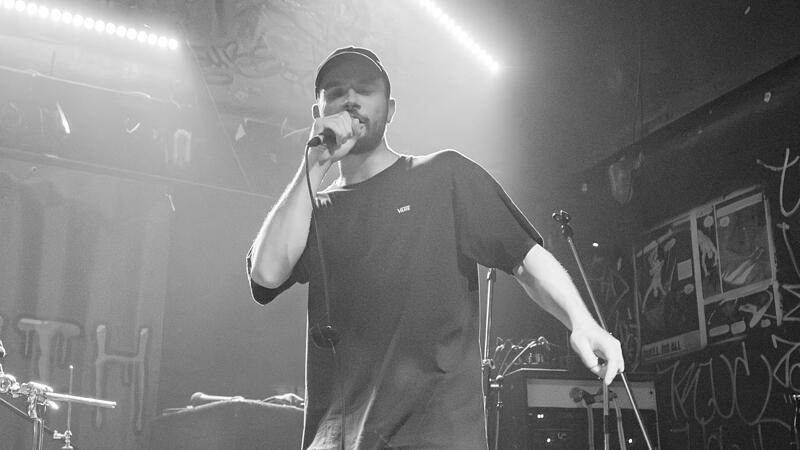 Pfleger und Rapper: Daniel Scherer aka RB zum Jott will mehr Aufmerksam auf seine Branche richten und junge Leute f&uuml;r den Beruf motivieren.Forchheim & Fr&auml;nkische Schweiz