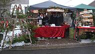 Der Adventsmarkt rund um den Kirchturm in Oberleichtersbach findet heuer am Samstag, 6. Dezember, statt.