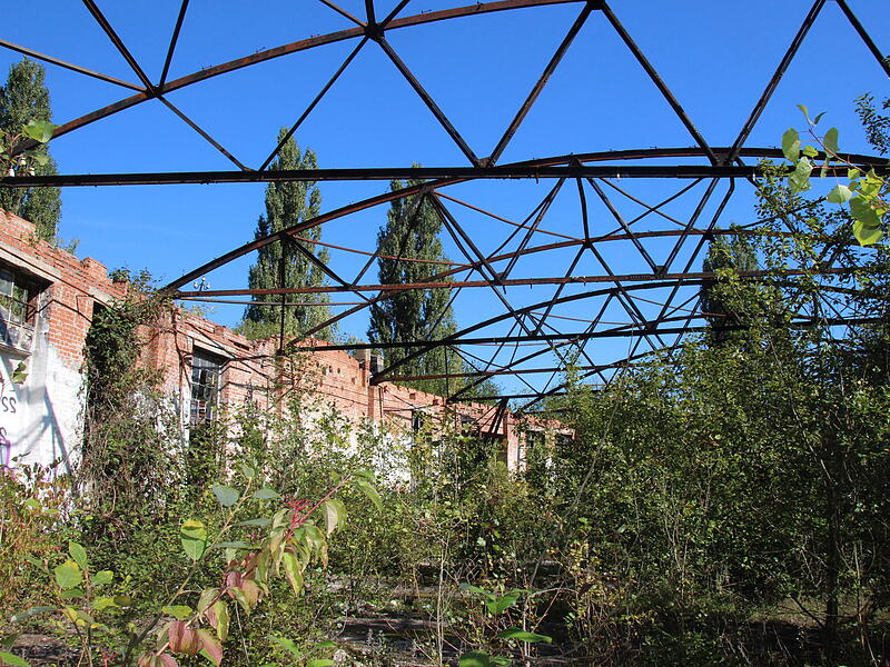 Lost Place - der Alte Lokschuppen in CoburgLost Place - der Alte Lokschuppen in Coburg Nach dem erneuten Feuer am ehemaligen Lokschuppen – hier das Herzstück der Anlage im Norden von Coburg
