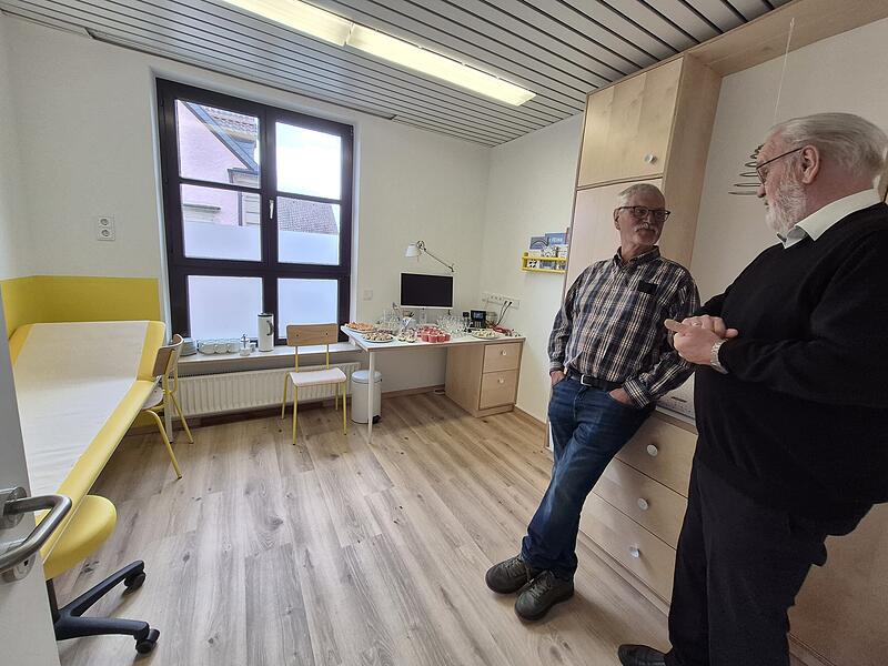 Ein Bilderrundgang durch die Praxis am Tag der Er&ouml;ffnungDie neue Facharztpraxis f&uuml;r Kinder- und Jugendmedizin in Kronach