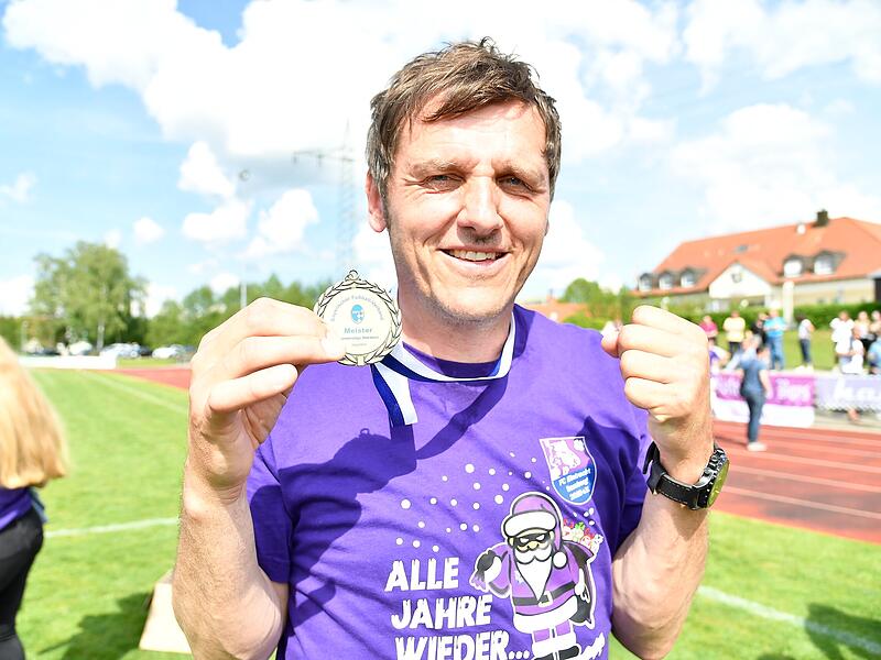 Michael Hutzler f&uuml;hrte den FC Eintracht aus der Bezirks- in die Bayernliga. F&uuml;nf Jahre nach seinem Abschied kehrt er als Interimstrainer zur&uuml;ck.