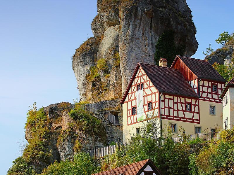 Platz 42: &bdquo;Felsburg (Pottenstein)&ldquo; von E. R&ouml;mmelt aus Schwanfeld.Forchheim & Fr&auml;nkische Schweiz