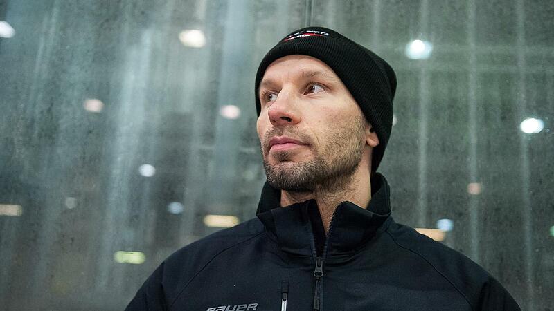 Mikhail Nemirovsky wurde vergangene Saison zum Oberliga-Trainer des Jahres gewählt. Unter ihm hatten die Höchstadt Alligators zum ersten Mal überhaupt mit Platz 4 der Hauptrunde die Play-offs zur DEL2 erreicht.