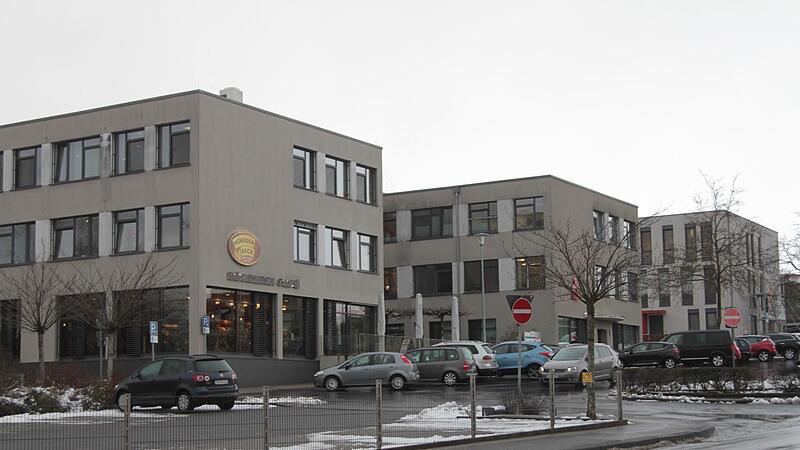 Mit roten Zahlen auf dem Erfolgsweg? Ärzte zweifeln am Konzept für die Haßbergkliniken (hier Haßfurt).