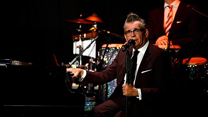 Götz Alsmann ist ein Musiker und Conferencier alter Schule.