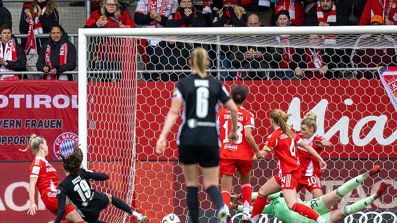 Bayern München - VfL Wolfsburg Bayern München - VfL Wolfsburg