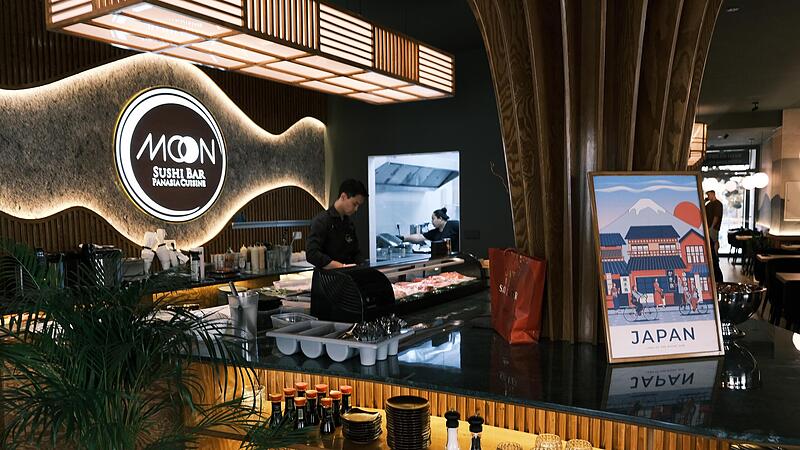 Auch die Moon Sushi Bar erhielt eine Förderung. Auch die Moon Sushi Bar erhielt eine Förderung.