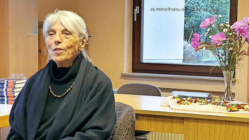 Heidi Andriessens bei ihrer Märchenerzählung.