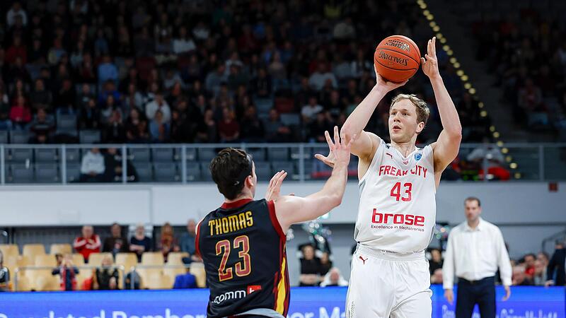 Zw&ouml;lf Punkte und sechs Rebounds steuerte Christian Sengfelder zum Sieg &uuml;ber Keravnos bei.