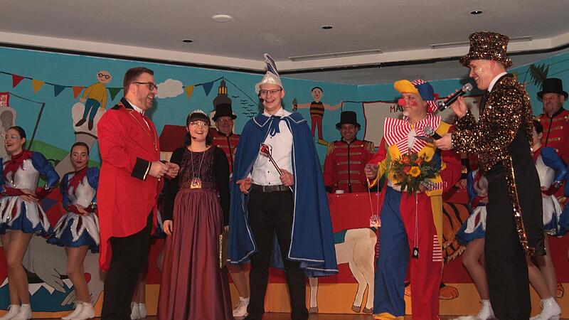 Büttensitzung Fasching Zirkus in Rentweinsdorf