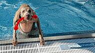 Wasko ist einer der ersten, der sein Lieblingsspielzeug aus dem Wasser „rettet“. Gerd Ankermann Wasko ist einer der ersten, der sein Lieblingsspielzeug aus dem Wasser „rettet“. Gerd Ankermann