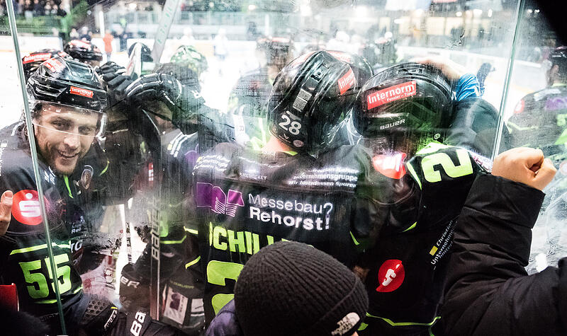 Höchstadter EC zieht in die Play-offs ein Emotionen pur: In einem Spiel für die Geschichtsbücher schlägt Höchstadt den EV Lindau und qualifiziert sich für die Play-offs.