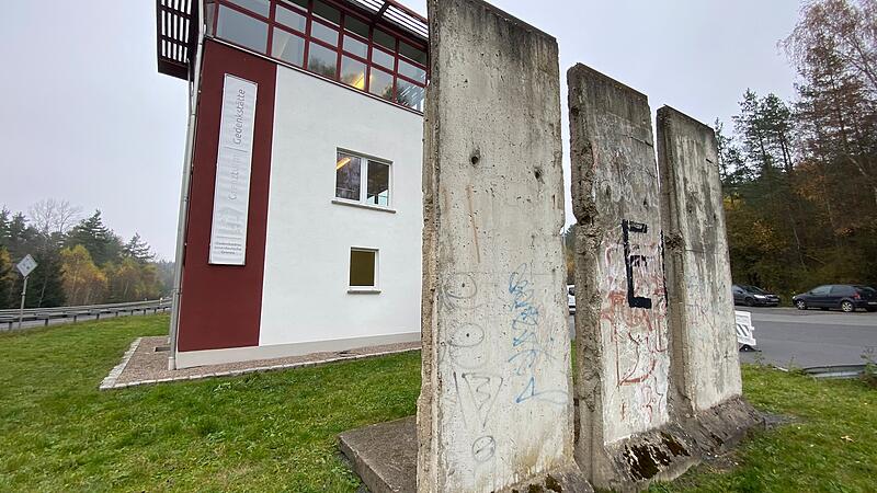 Horst Teltschik bei Gedenken zu Mauerfall an Grenze Eisfeld Horst Teltschik bei Gedenken zu Mauerfall an Grenze Eisfeld
