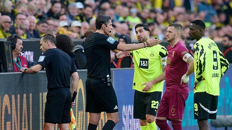 Borussia Dortmund - FC Augsburg Borussia Dortmund - FC Augsburg
