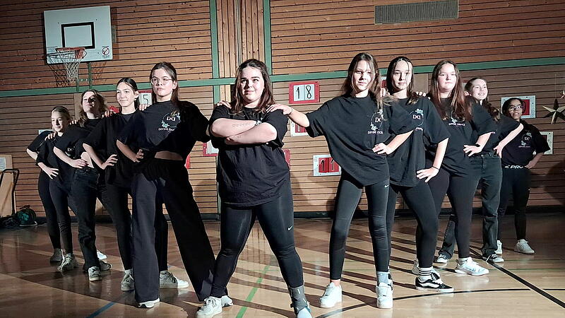 Eine Reihe von Gruppen bereicherten das Weihnachtsturnen in Marktrodach.