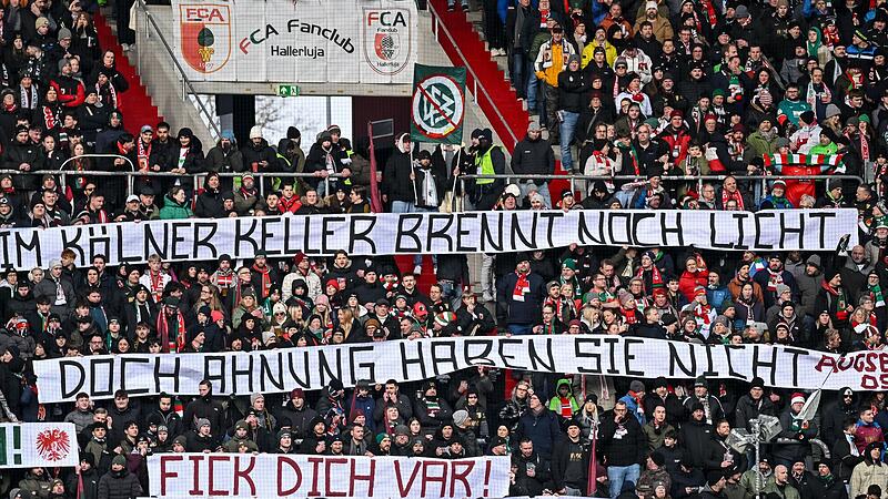 Fan-Proteste gegen Videobeweis Fan-Proteste gegen Videobeweis