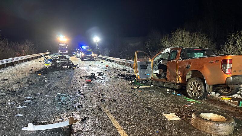 Polizist stirbt bei Unfall mit Streifenwagen Polizist stirbt bei Unfall mit Streifenwagen