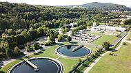 Bad Kissingens Kläranlage von oben: Sie wird grundlegend saniert und modernisiert.