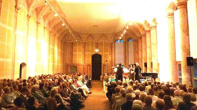 Die Orangerie in Schloss Seehof ist Auff&uuml;hrungsort f&uuml;r die Konzerte zur Sommermitte.