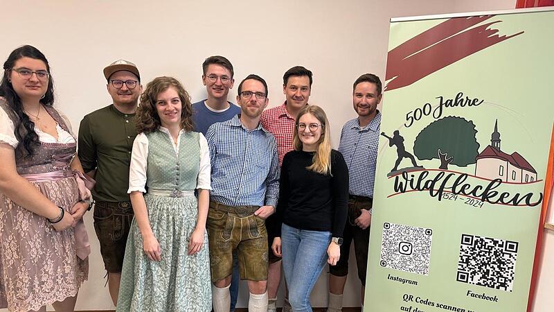 Die neue Führung des noch jungen Vereins Kirmes Wildflecken: (von links) Nina Breitenbach, Reinhard Bramowski, Eva Gundelach, Nils Tong, Tim Weikard, Benjamin Witke, Manuela Bramowski und Tobias Köstler. Die neue Führung des noch jungen Vereins Kirmes Wildflecken: (von links) Nina Breitenbach, Reinhard Bramowski, Eva Gundelach, Nils Tong, Tim Weikard, Benjamin Witke, Manuela Bramowski und Tobias Köstler.