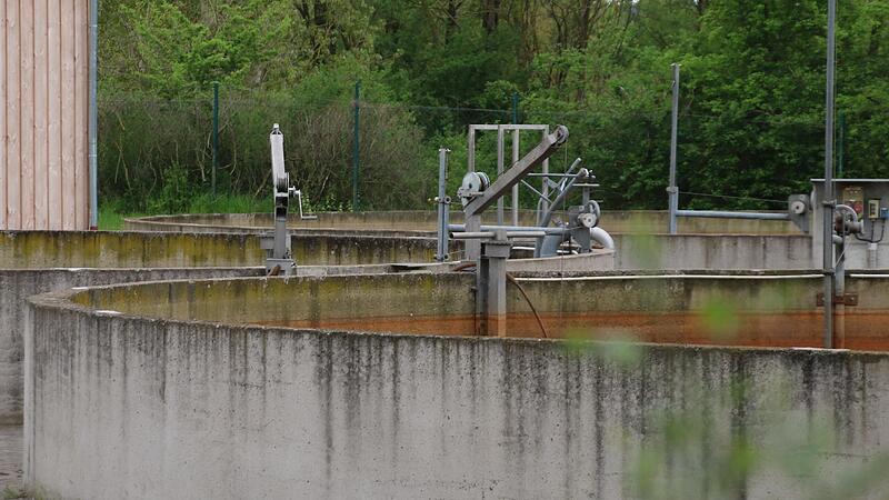 Bis  zur Sanierung  der Kl&auml;ranlage vergehen mindestens noch zwei Jahre.Forchheim & Fr&auml;nkische Schweiz