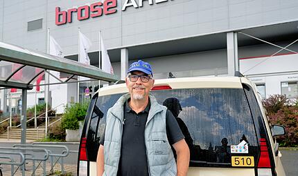 Oliver Meißner Taxistand vor Brose-Arena Oliver Meißner Taxistand vor Brose-Arena